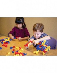 Konstruktorius iš plastiko... 2